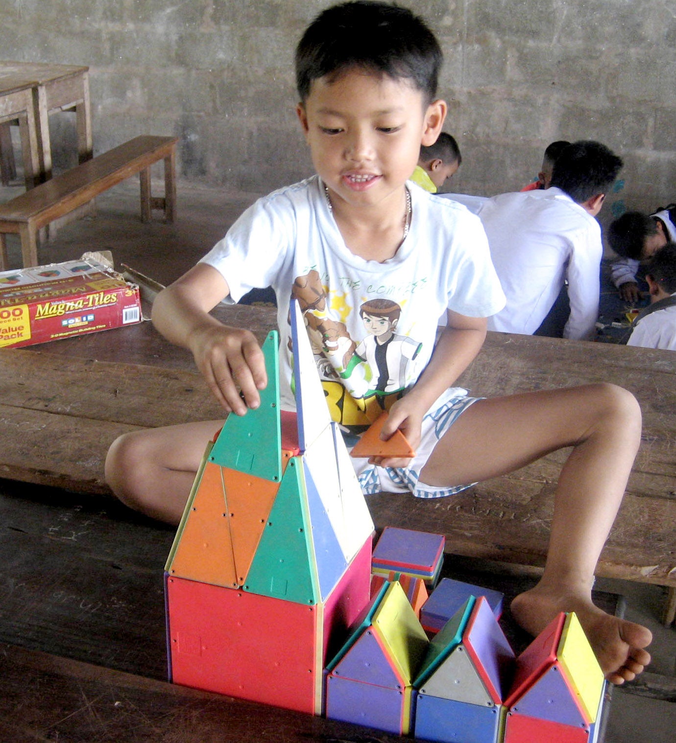Magnetic Tile Building Set product photo